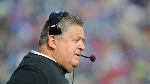 Charlie Weis Sr.